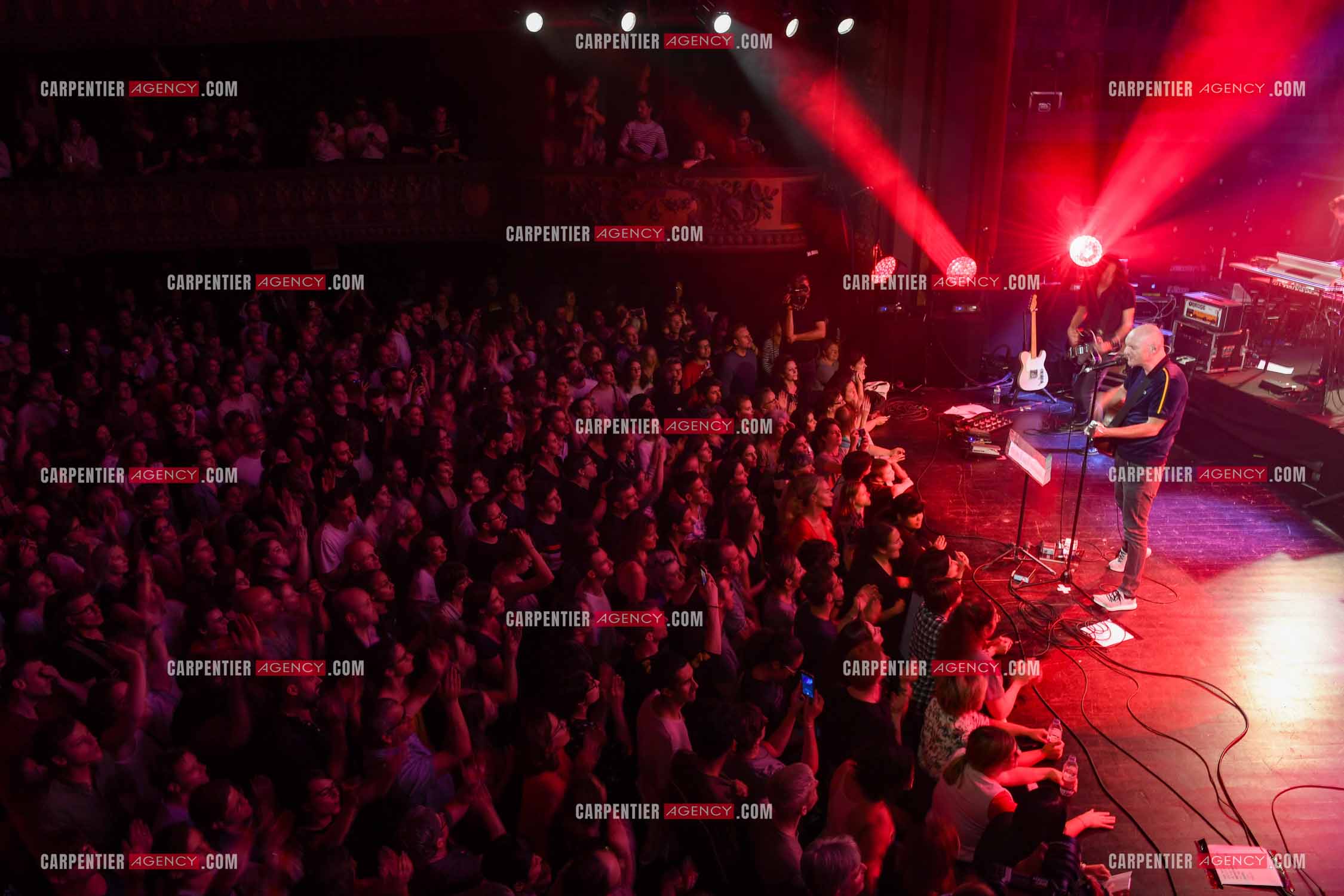 Concert au TRIANON “ POP-ROCK LIVE “ organisé par RTL2 le 05 Octobre 2018 à Paris. Le chanteur Gaëtan Roussel.                 ( Exclusif )