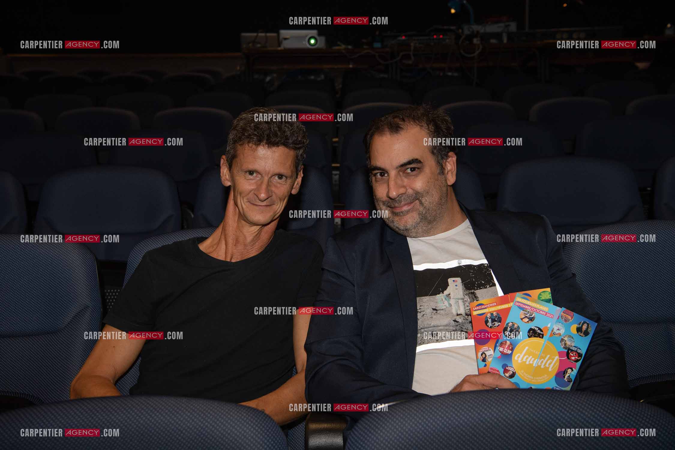 COTTET-MOINE Patrik et le producteur Jérôme Leleu au théâtre Daudet de Six Fours les Plages.   ( Exclusif )