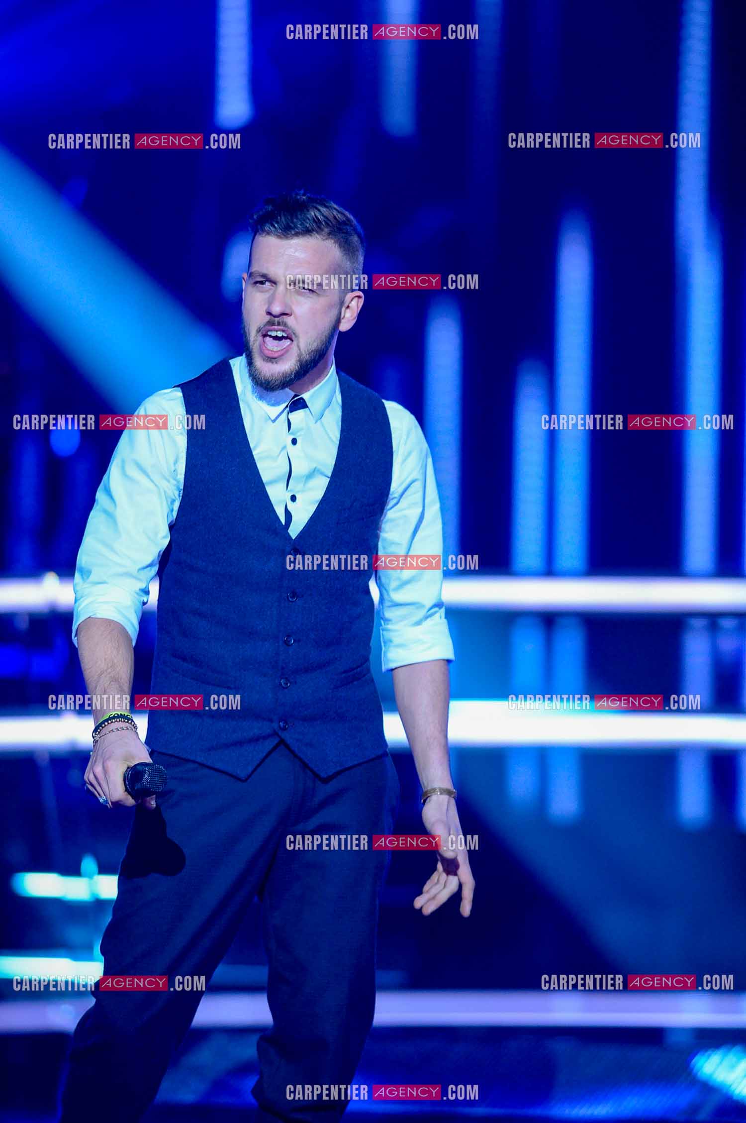 Émission The Voice Saison 5. Enregistrement des Battles du 5 au 17 Déc 2015. Le candidat Claudio Capéo.  ( Exclusif )