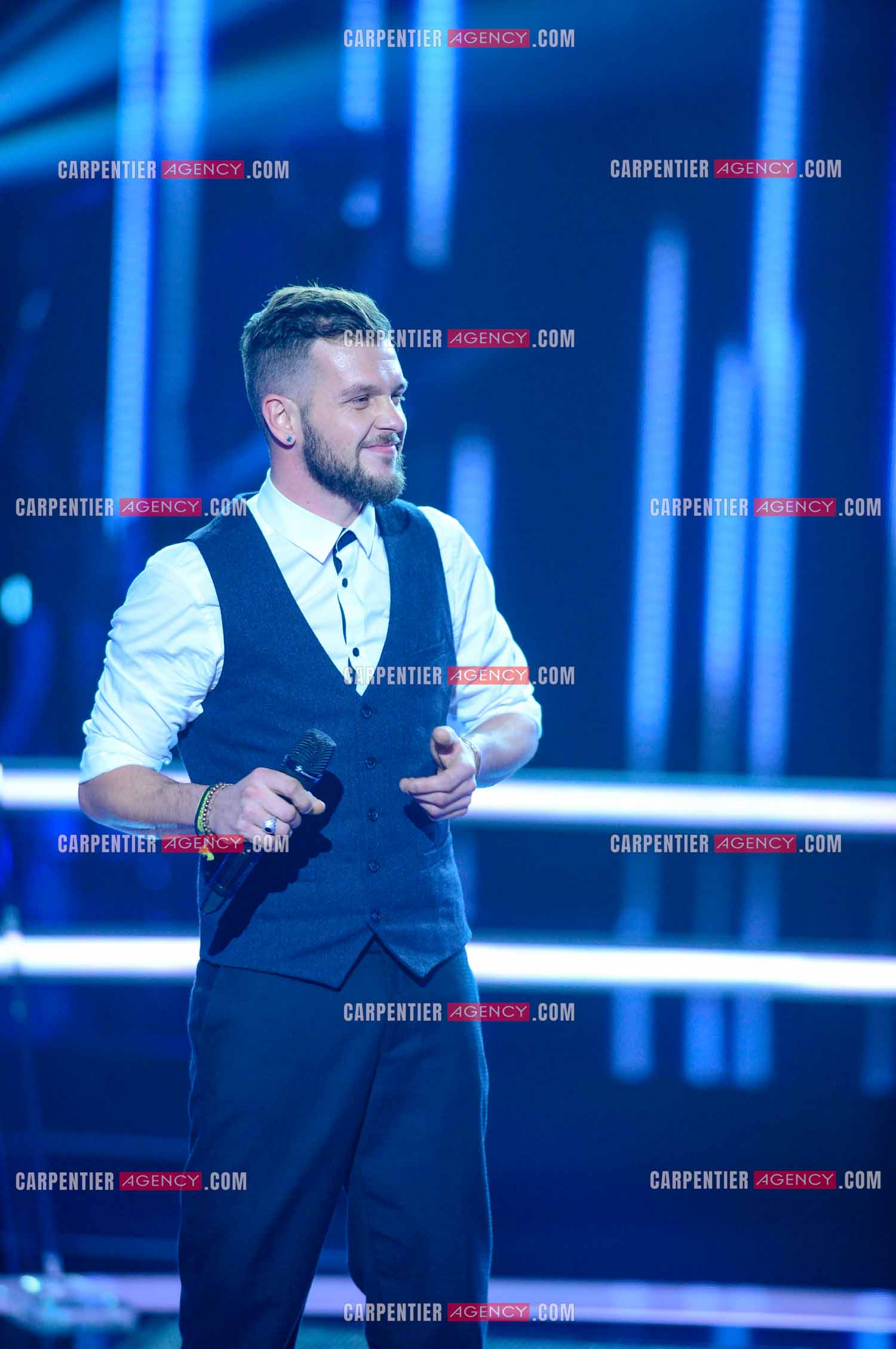 Émission The Voice Saison 5. Enregistrement des Battles du 5 au 17 Déc 2015. Le candidat Claudio Capéo.  ( Exclusif )