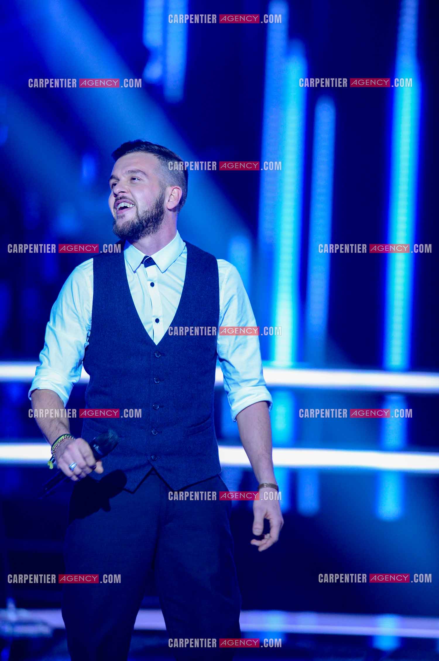Émission The Voice Saison 5. Enregistrement des Battles du 5 au 17 Déc 2015. Le candidat Claudio Capéo.  ( Exclusif )