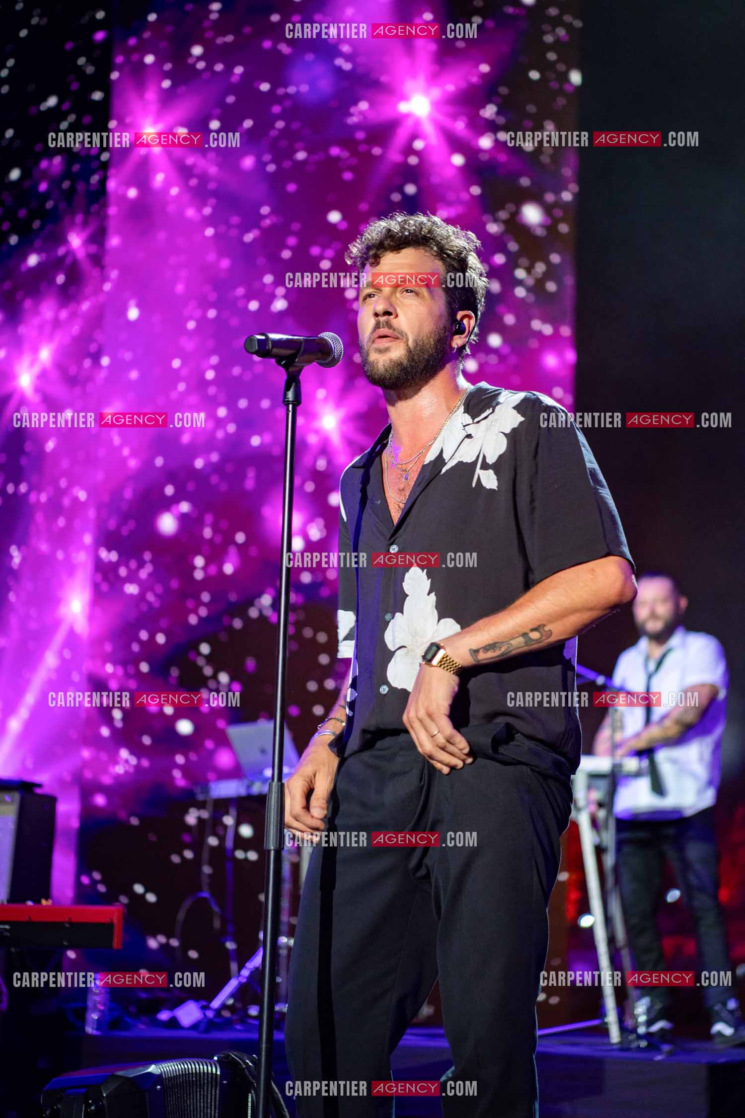 Le chanteur Claudio Capéo en concert à Montpellier.  ( Exclusif )