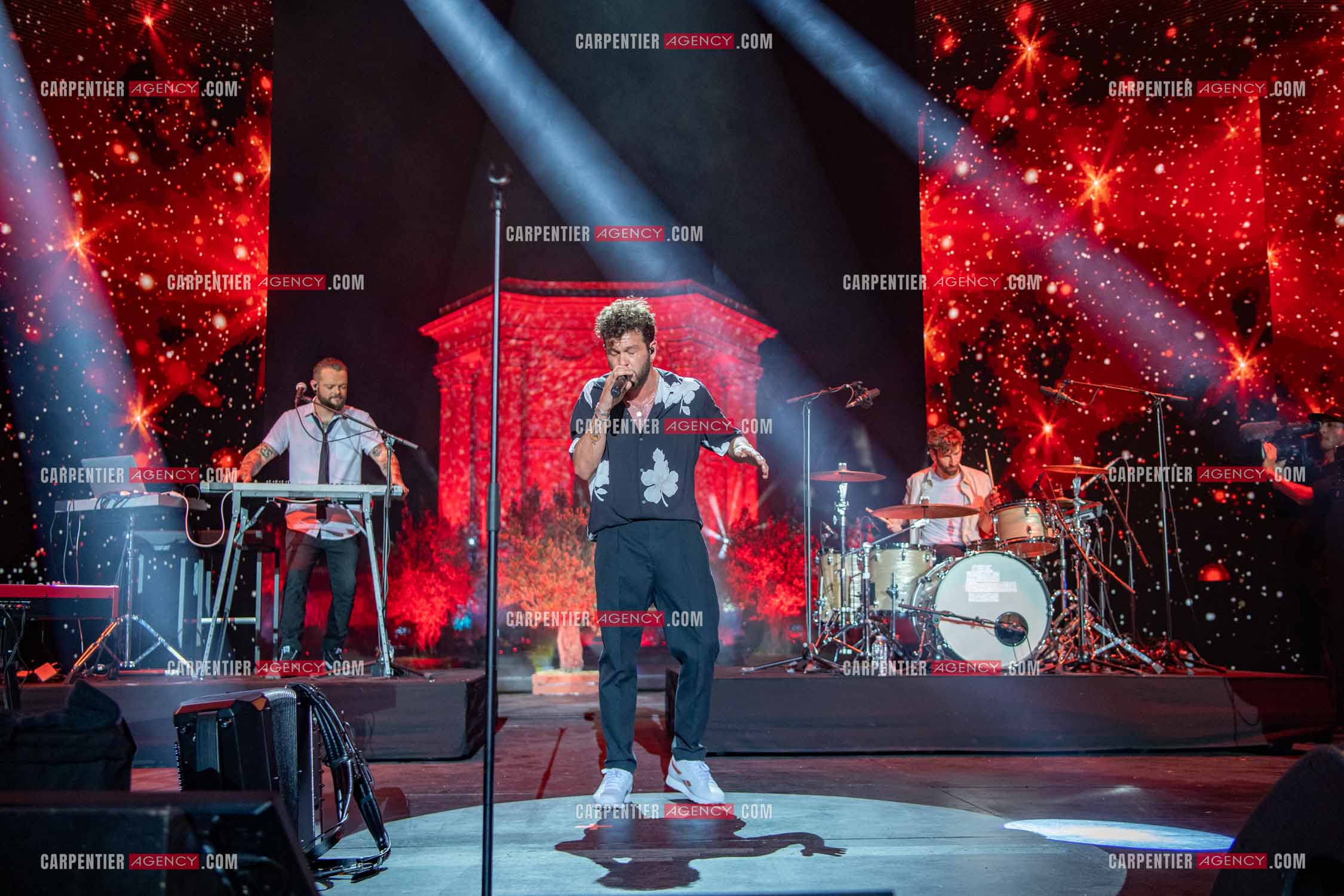 Le chanteur Claudio Capéo en concert à Montpellier.  ( Exclusif )