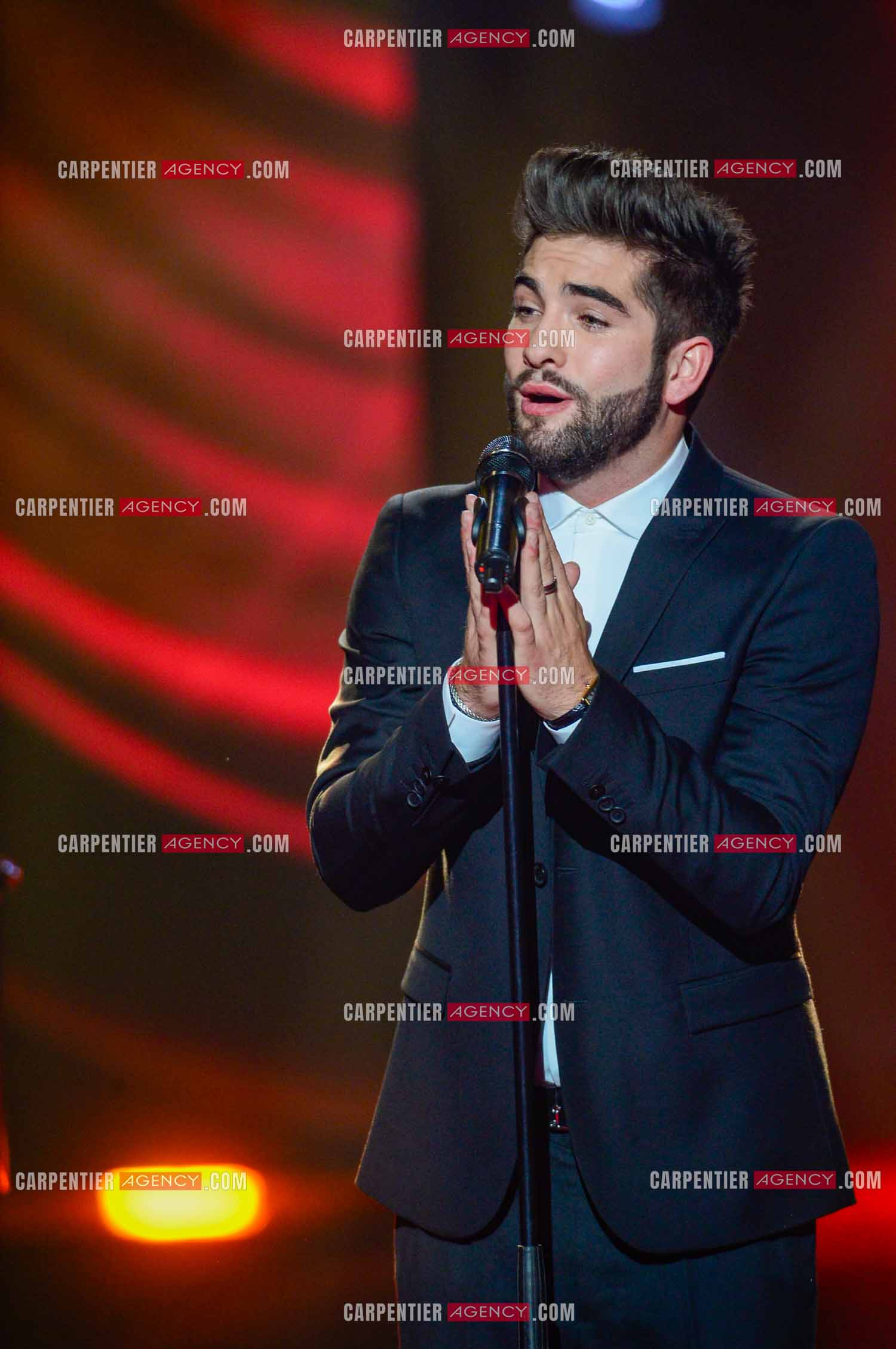 Le chanteur Kendji Girac invité pour la promo de son album sur le plateau de The Voice.  ( Exclusif )