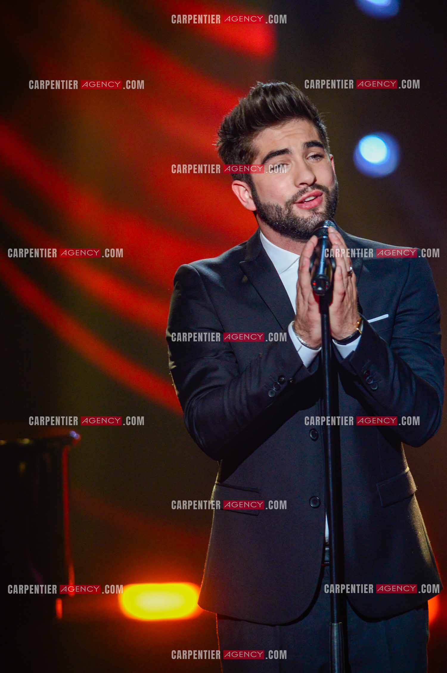 Le chanteur Kendji Girac invité pour la promo de son album sur le plateau de The Voice.  ( Exclusif )