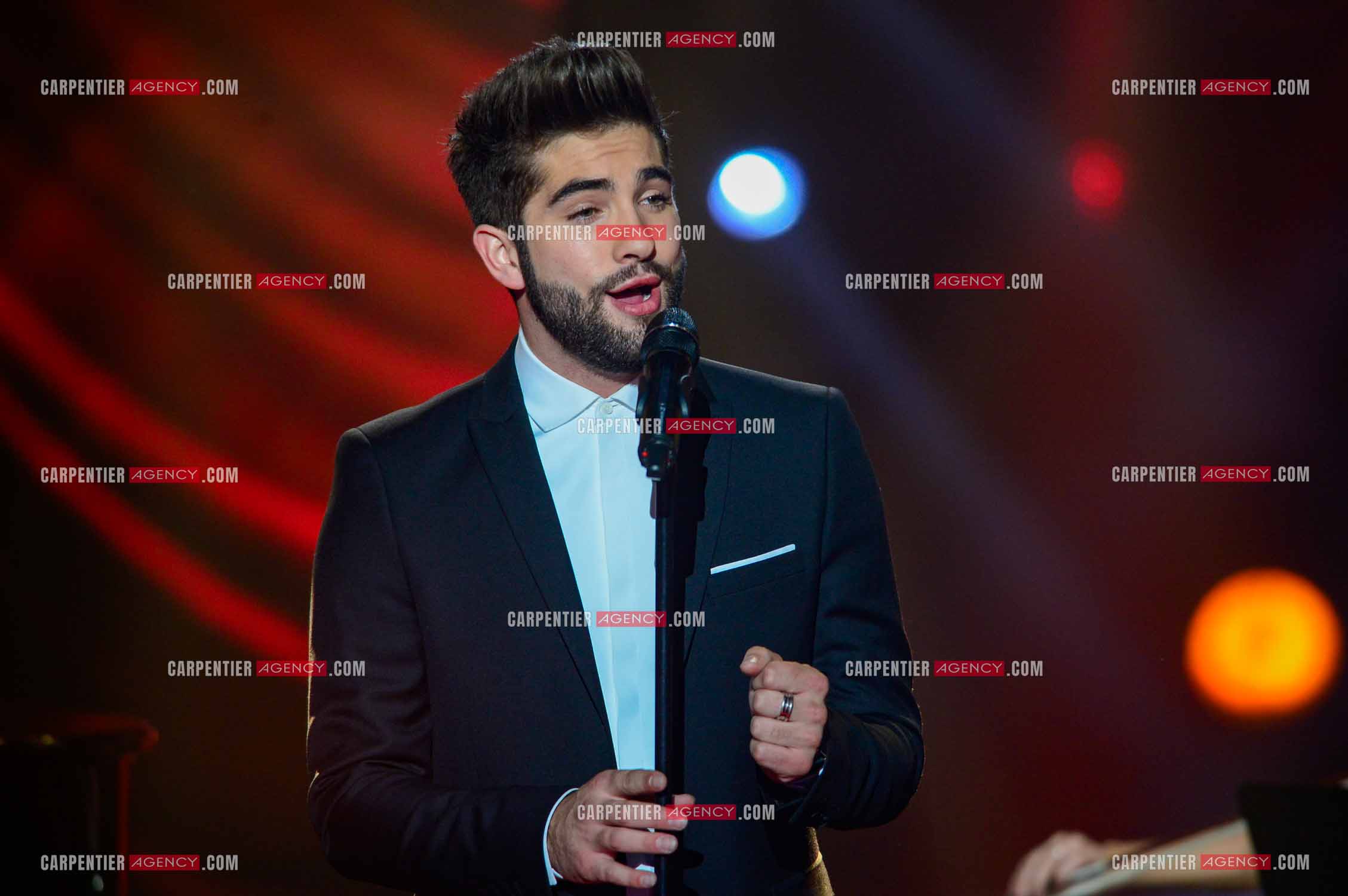Le chanteur Kendji Girac invité pour la promo de son album sur le plateau de The Voice.  ( Exclusif )