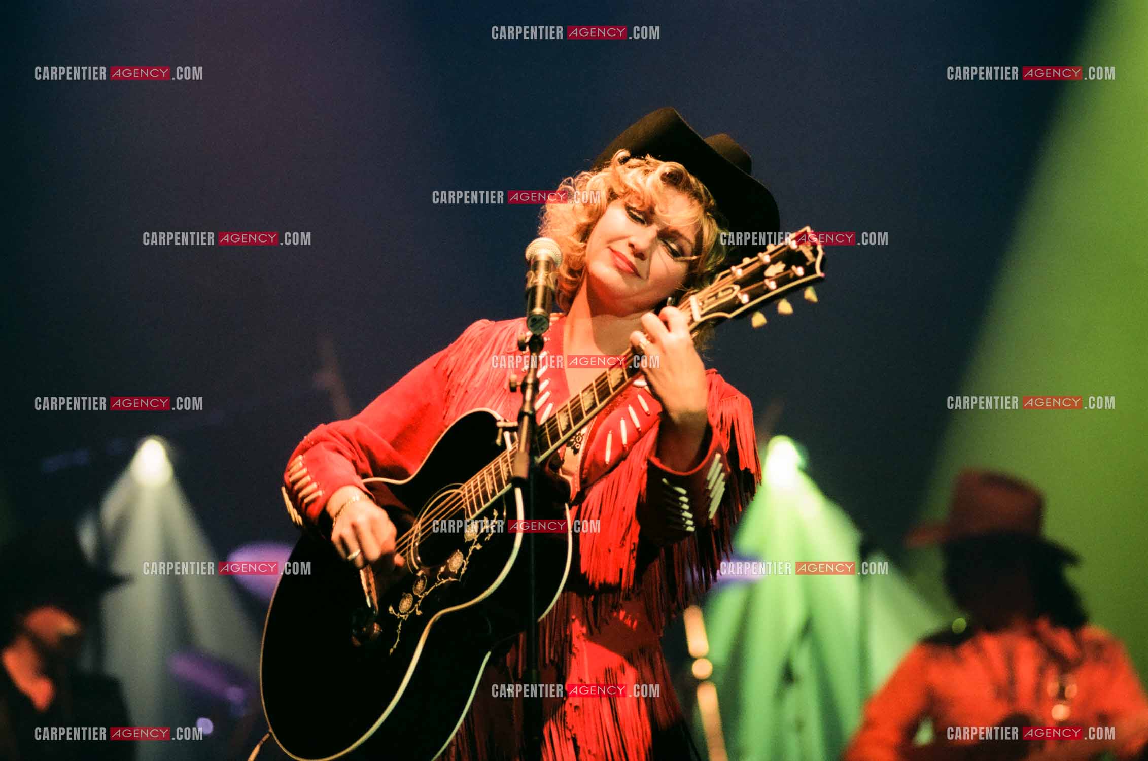 La chanteuse Jeane Manson en concert Country Girl au Casino de Paris.  ( Exclusif )