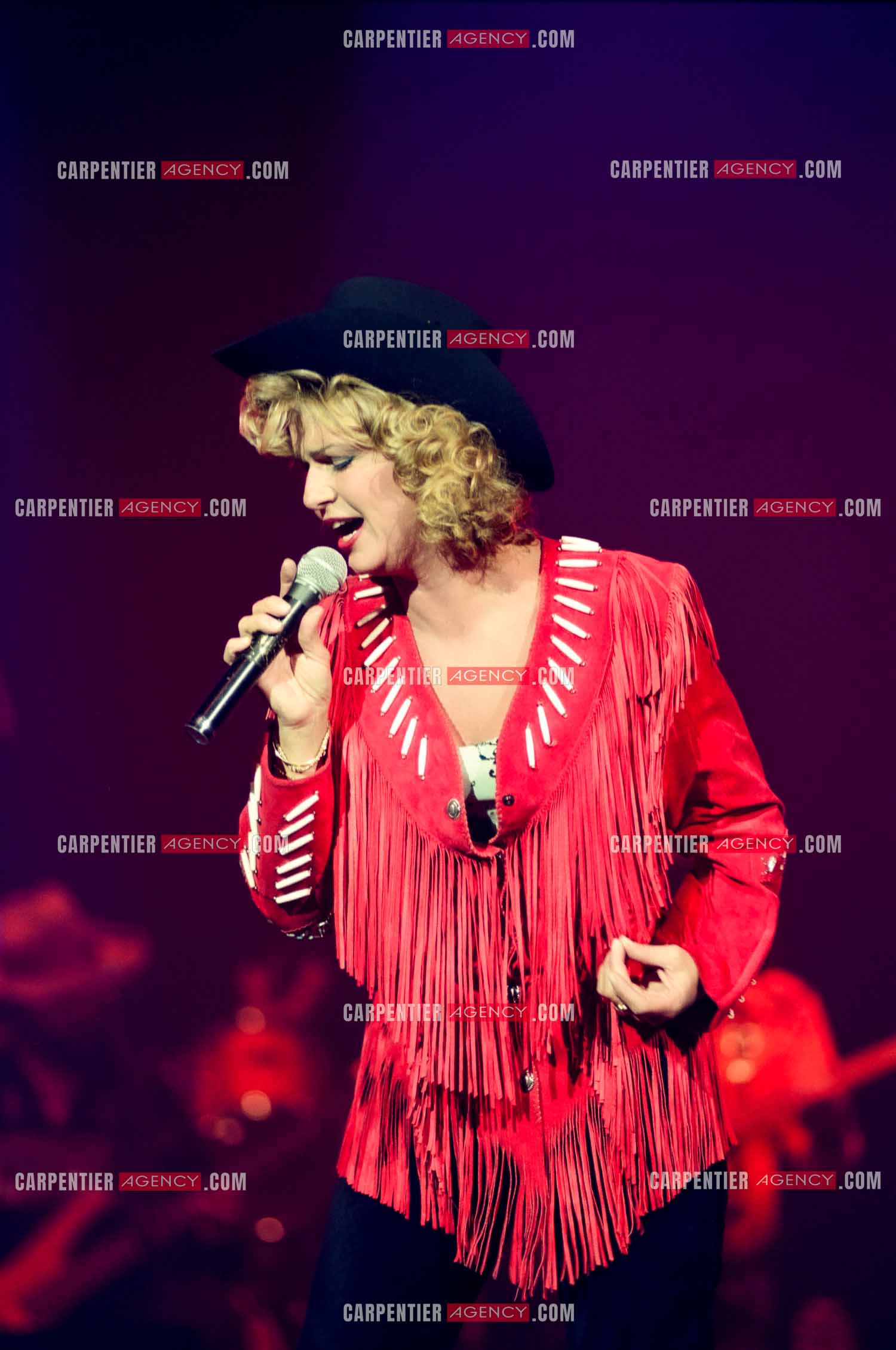 La chanteuse Jeane Manson en concert Country Girl au Casino de Paris.  ( Exclusif )