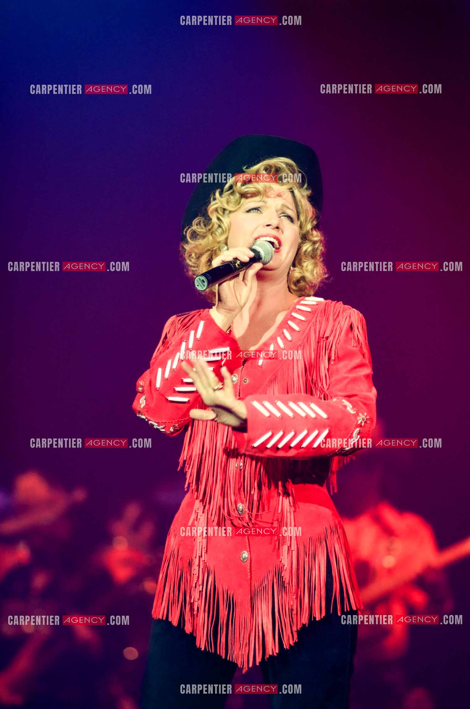 La chanteuse Jeane Manson en concert Country Girl au Casino de Paris.  ( Exclusif )