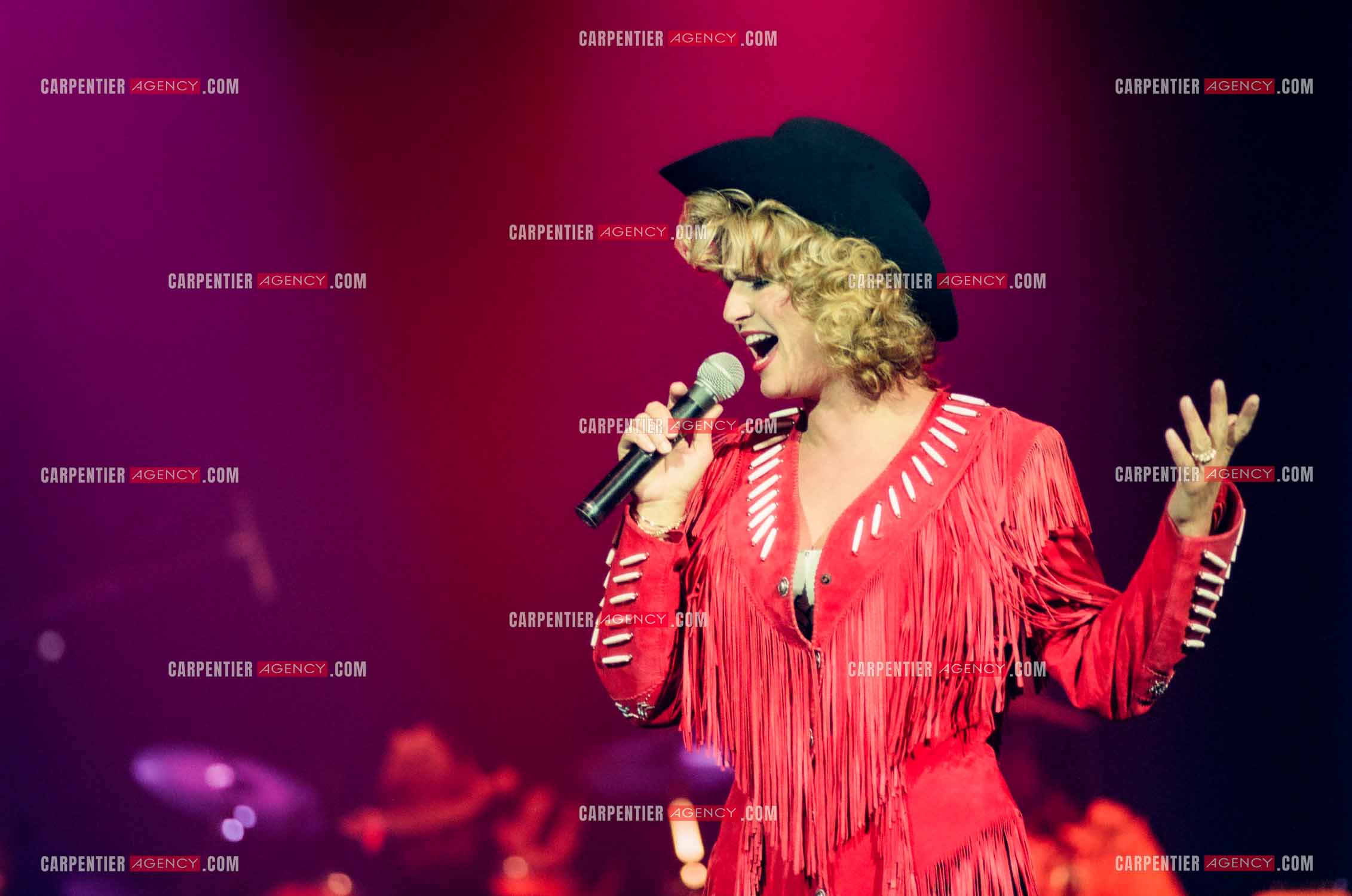 La chanteuse Jeane Manson en concert Country Girl au Casino de Paris.  ( Exclusif )