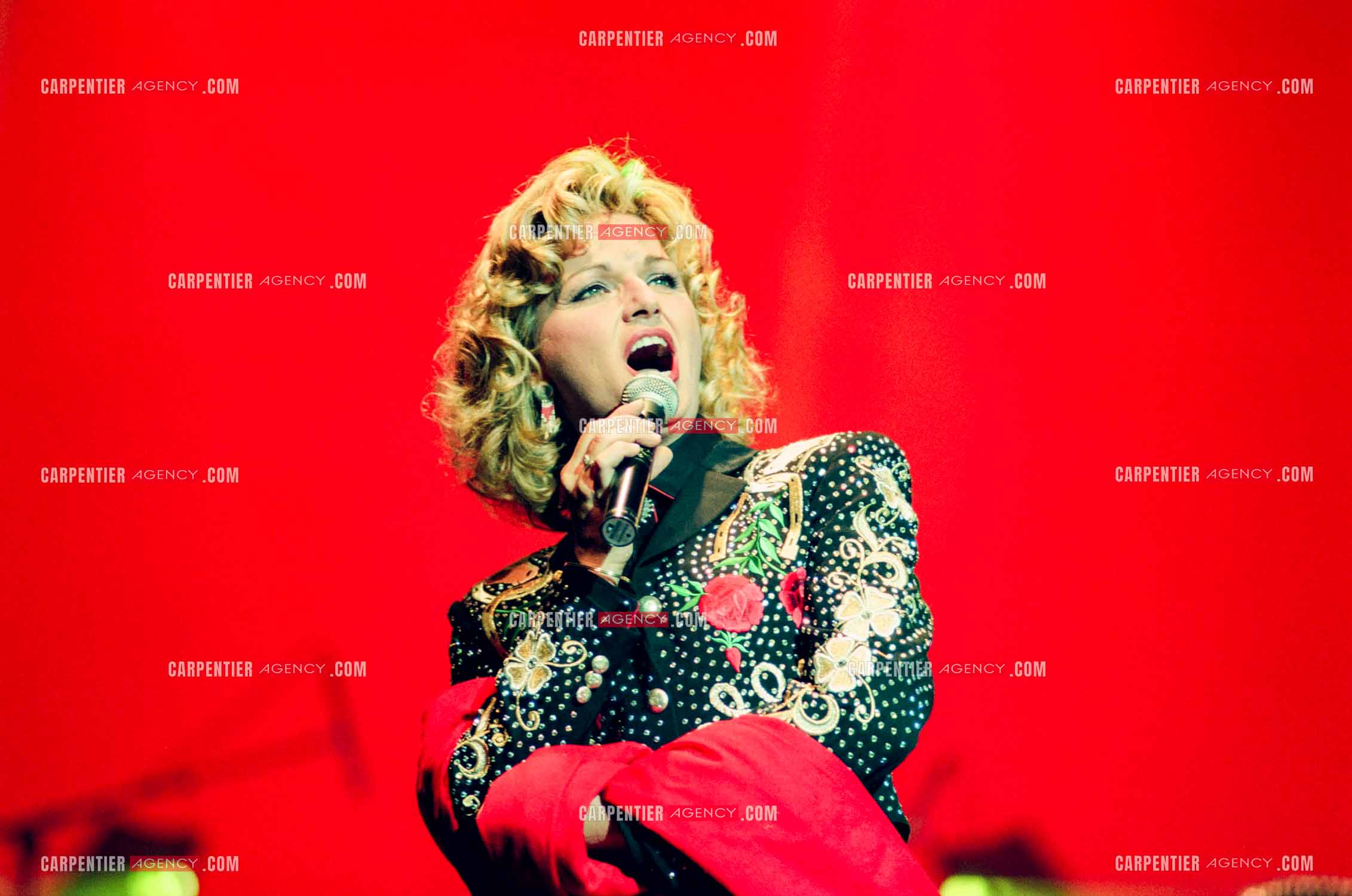 La chanteuse Jeane Manson en concert Country Girl au Casino de Paris.  ( Exclusif )