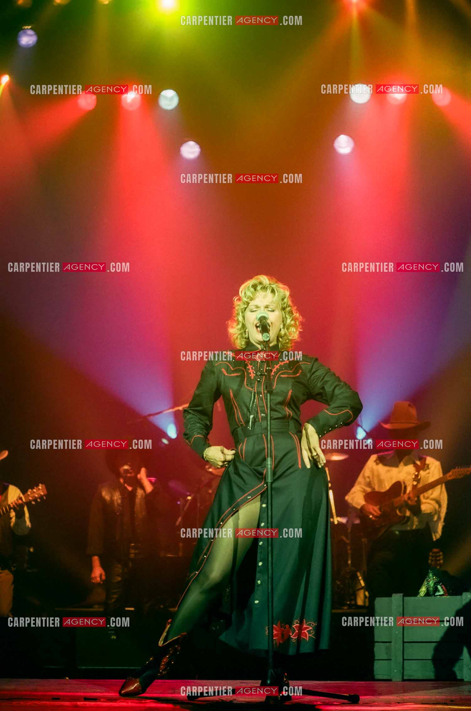 La chanteuse Jeane Manson en concert Country Girl au Casino de Paris.  ( Exclusif )