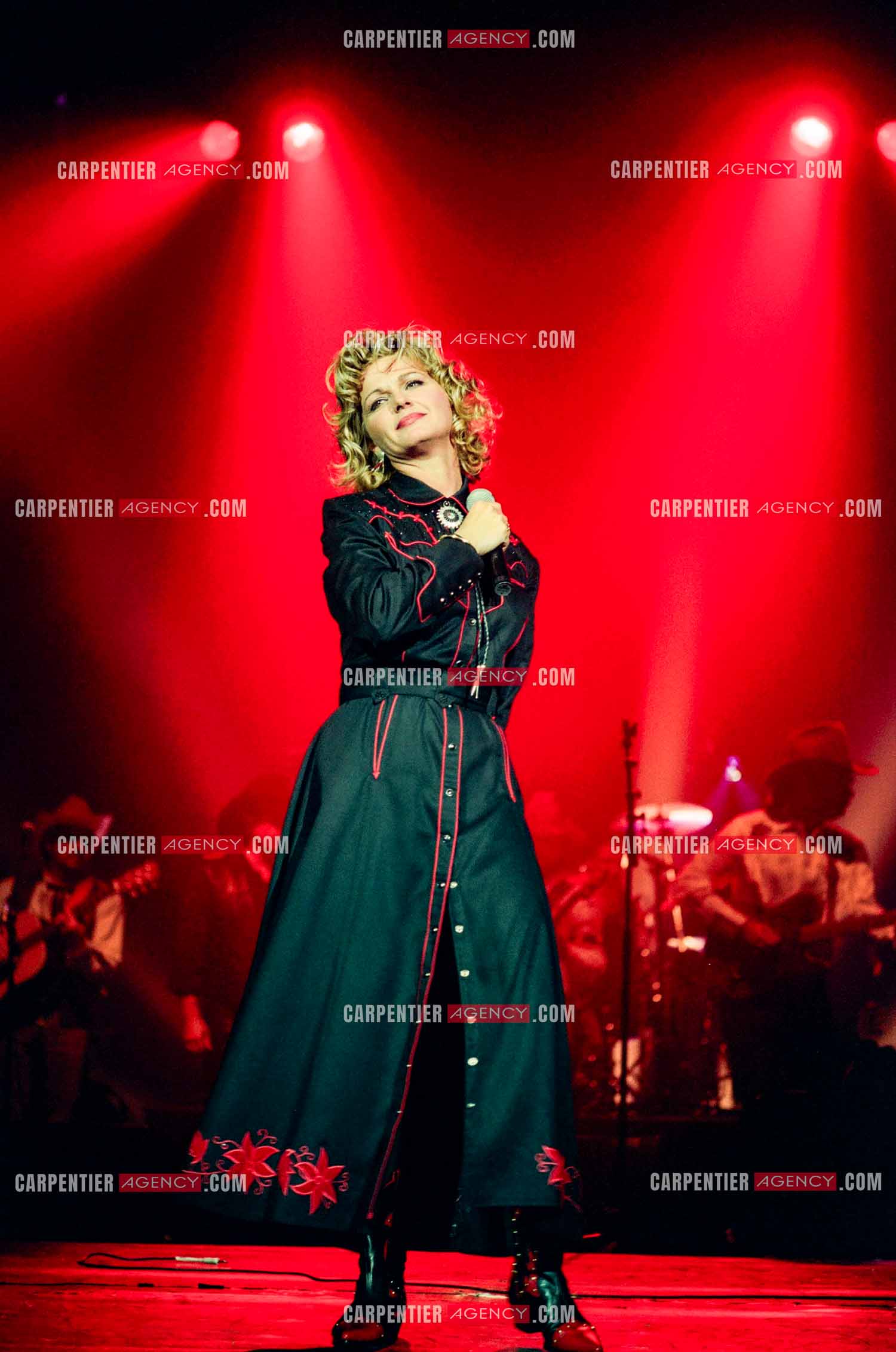 La chanteuse Jeane Manson en concert Country Girl au Casino de Paris.  ( Exclusif )