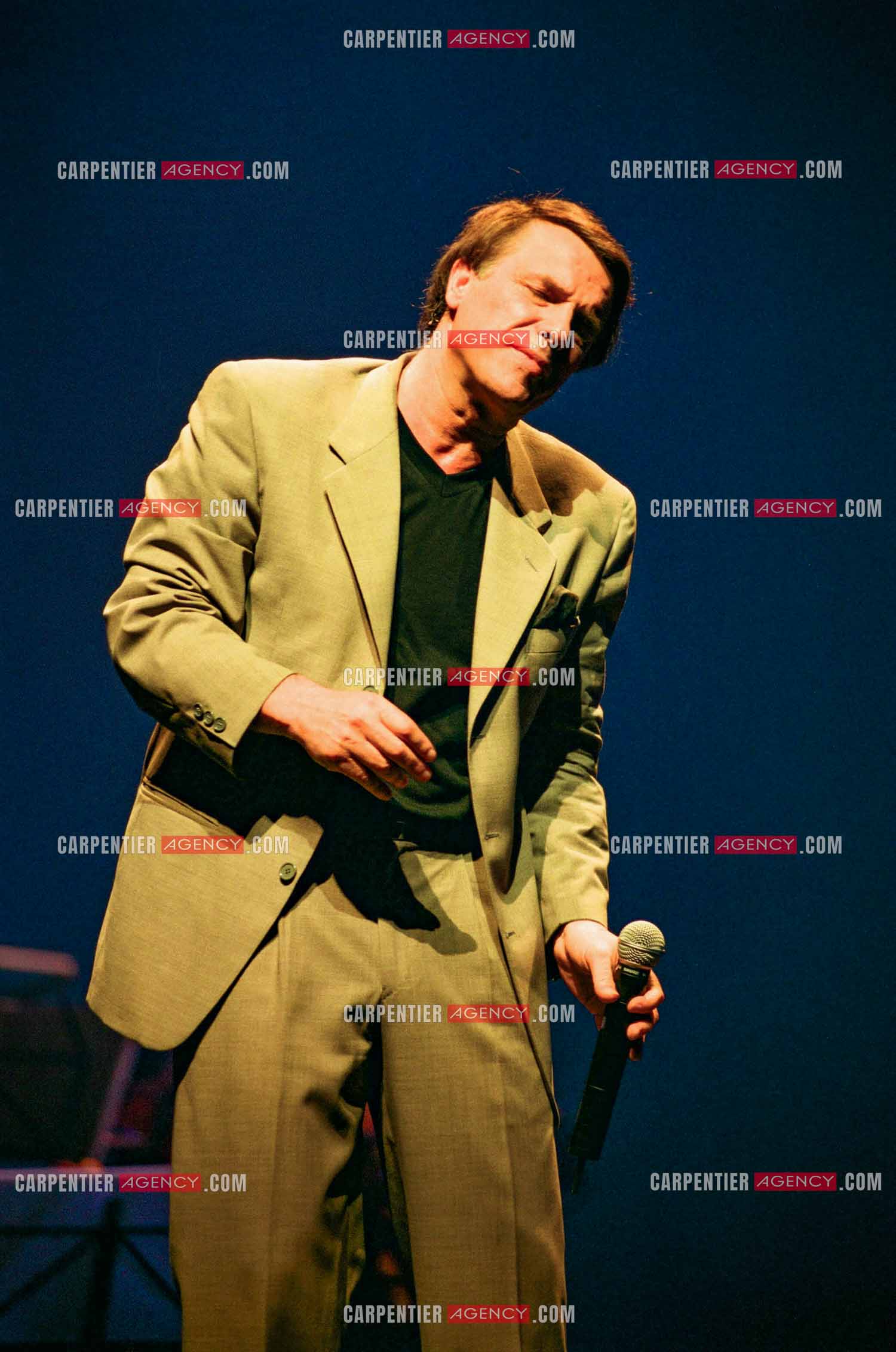 Le chanteur Salvatore Adamo en concert.  ( Exclusif )