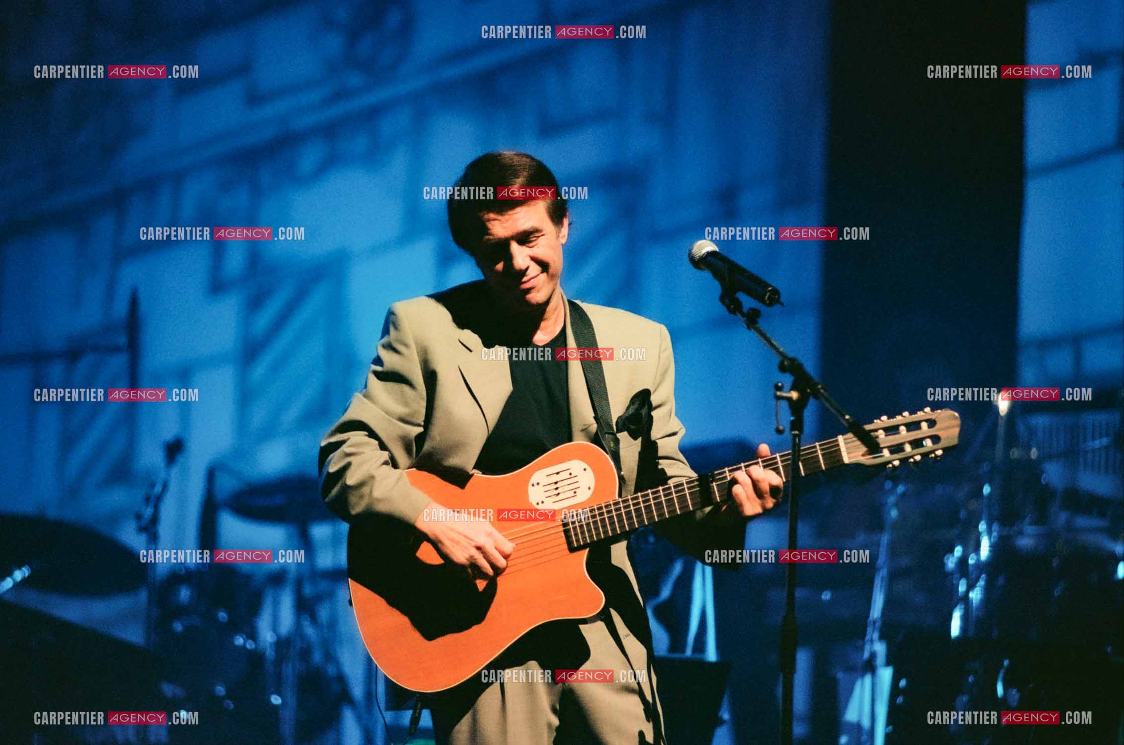 Le chanteur Salvatore Adamo en concert.  ( Exclusif )