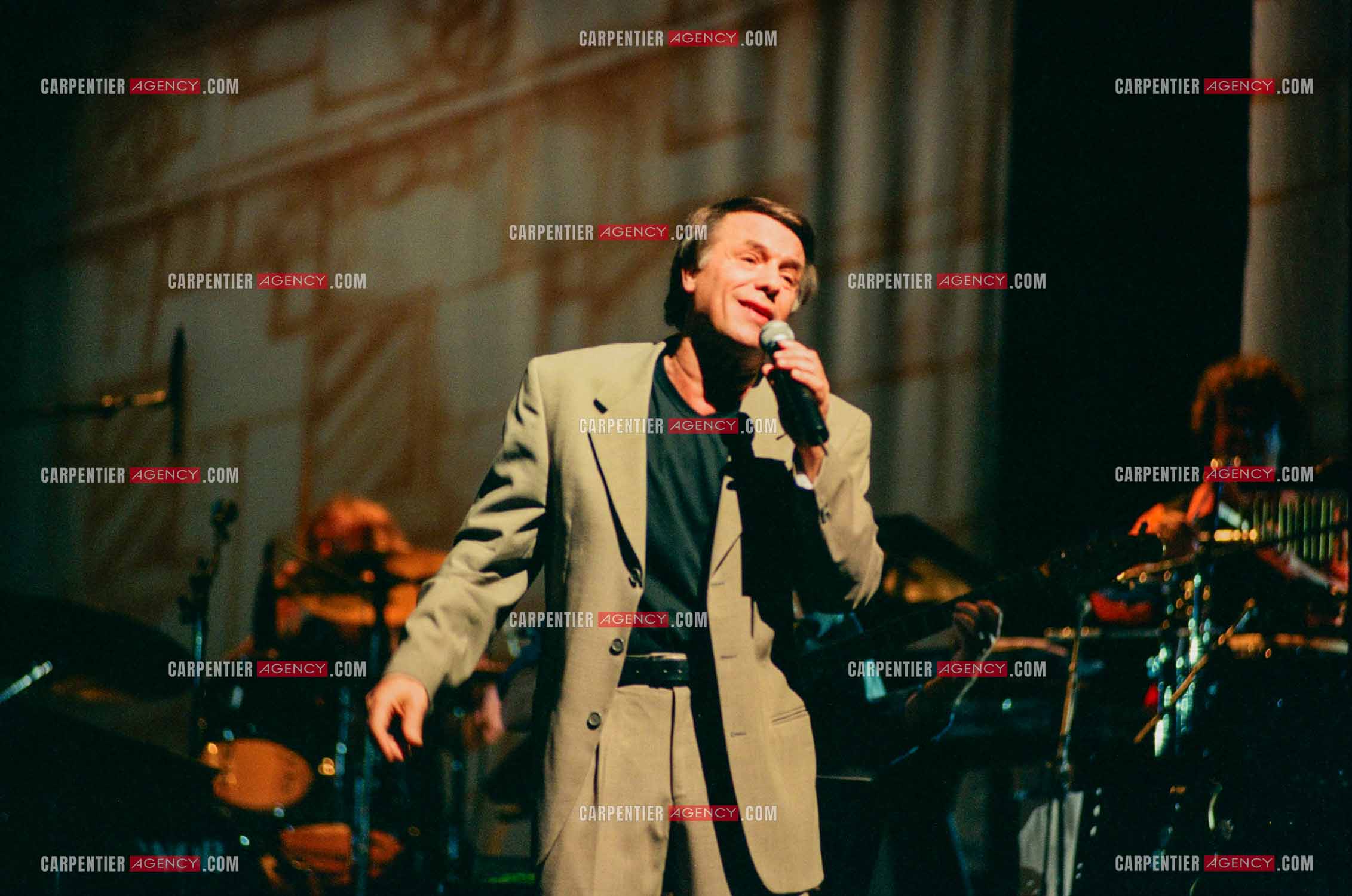 Le chanteur Salvatore Adamo en concert.  ( Exclusif )