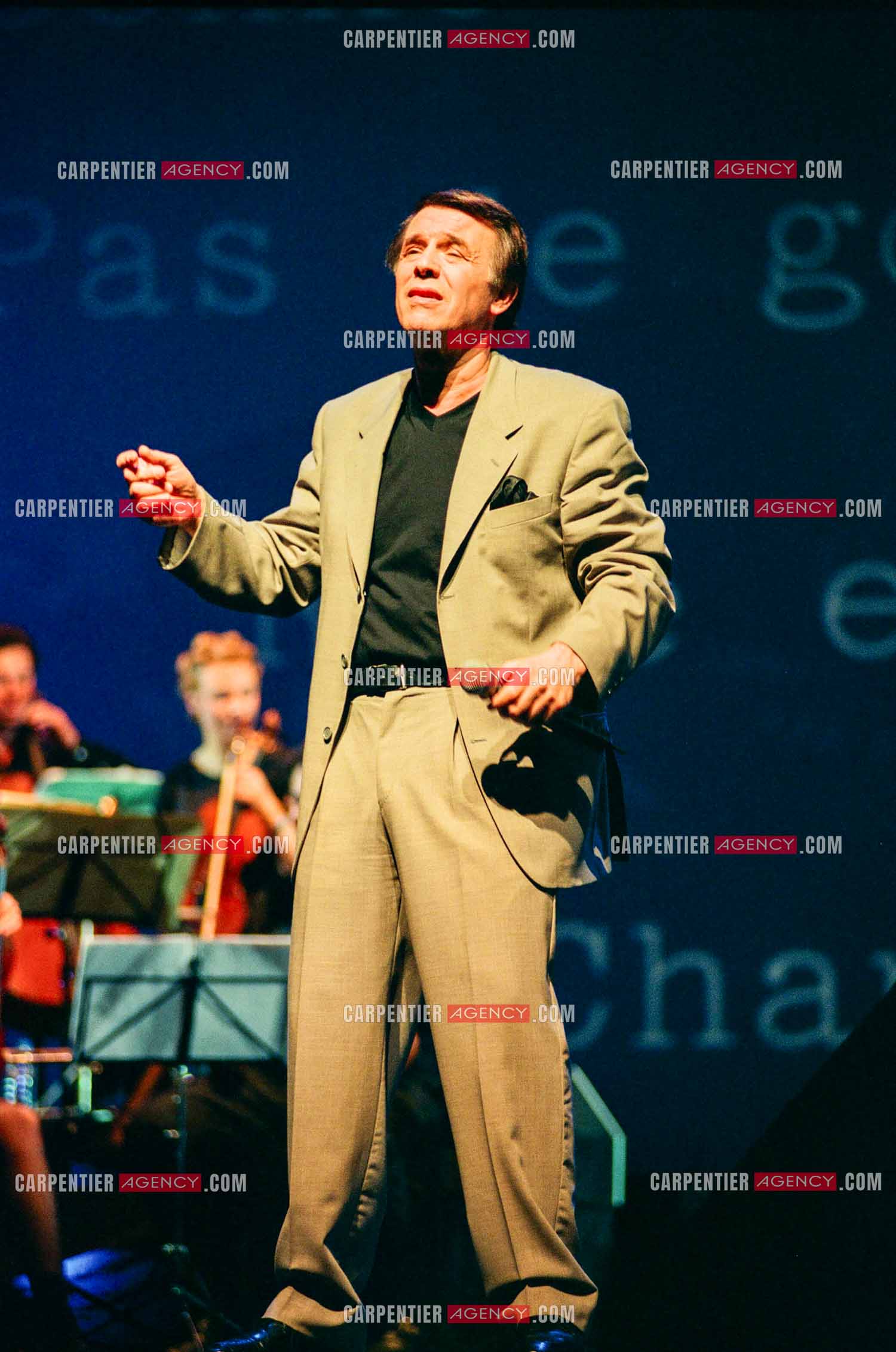 Le chanteur Salvatore Adamo en concert.  ( Exclusif )