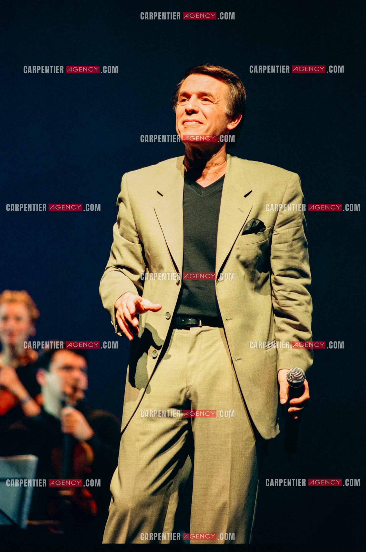 Le chanteur Salvatore Adamo en concert.  ( Exclusif )