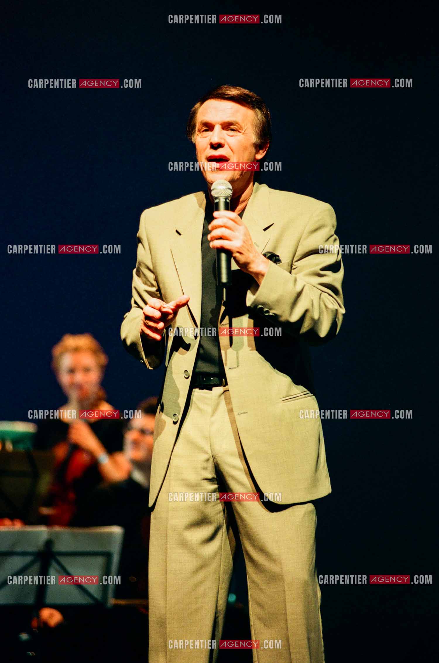 Le chanteur Salvatore Adamo en concert.  ( Exclusif )