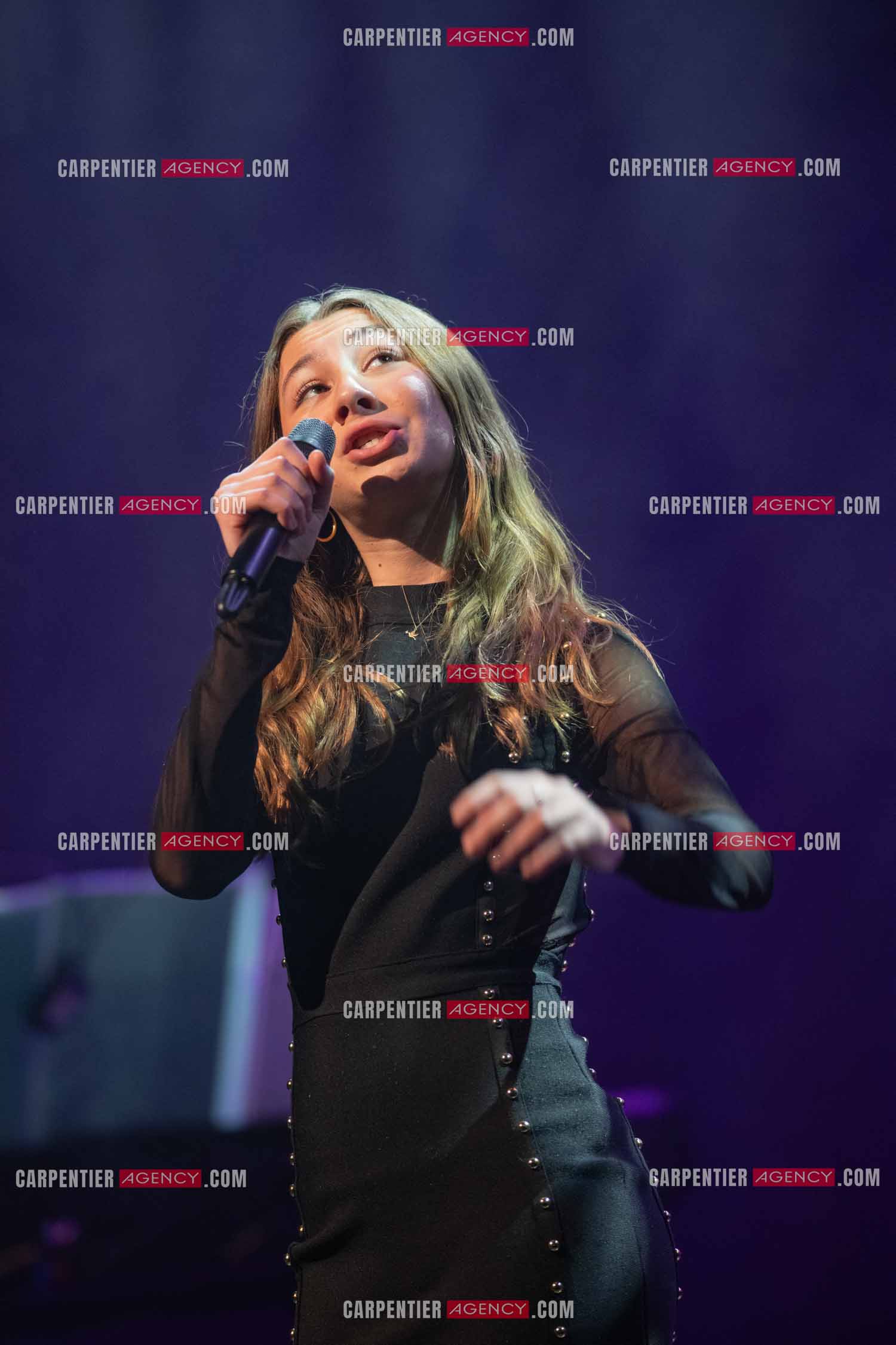 Malena Alagna lors d'un récital ensoleillé de chansons italiennes dans un écrin purement acoustique a Auriol.  ( Exclusif )