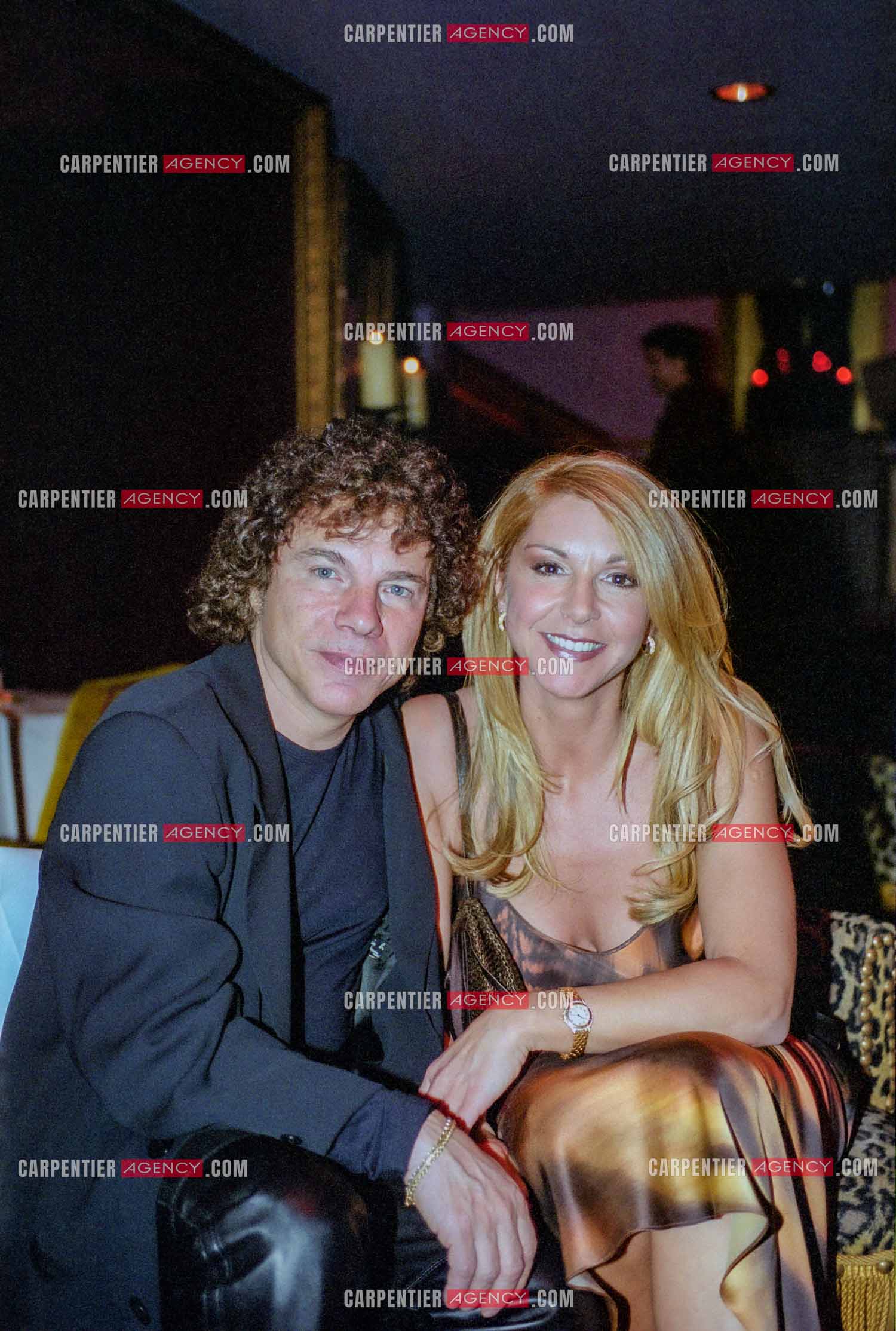 La pilote Catherine Caly dit Caty Caly organise une soirée privée entre amis pour ses 38 ans au VIP de Paris. Richard Cocciante et Caty Caly.    ( Exclusif )
